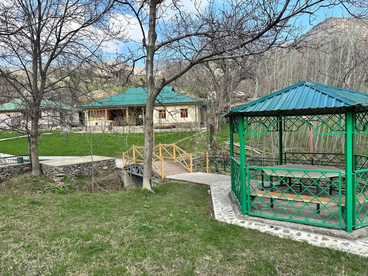 Hayat Guesthouse Nuratau Mountain Yukary-Ukhum エクステリア 写真