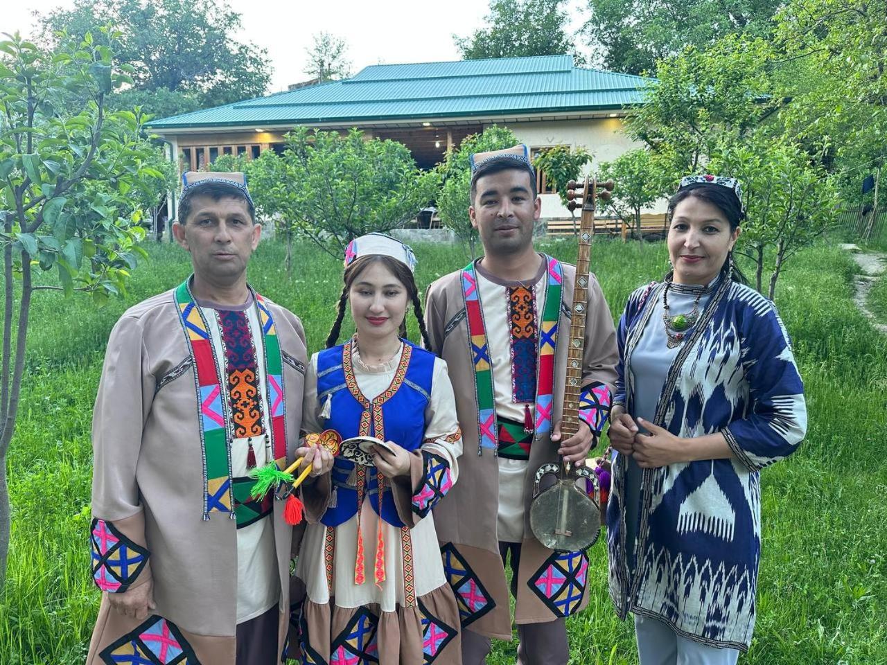 Hayat Guesthouse Nuratau Mountain Yukary-Ukhum エクステリア 写真