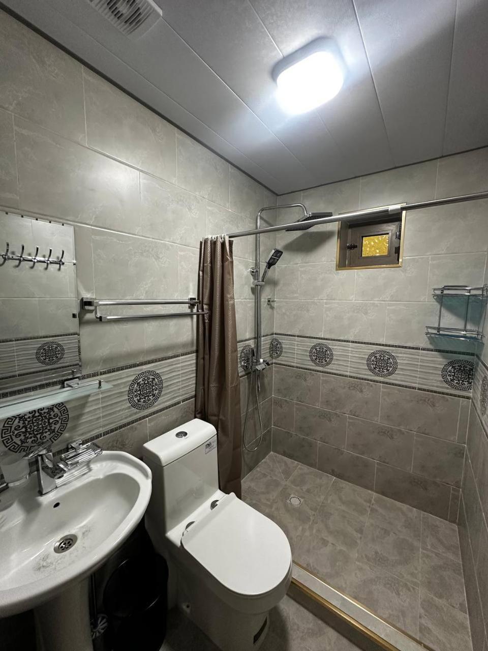 Hayat Guesthouse Nuratau Mountain Yukary-Ukhum エクステリア 写真